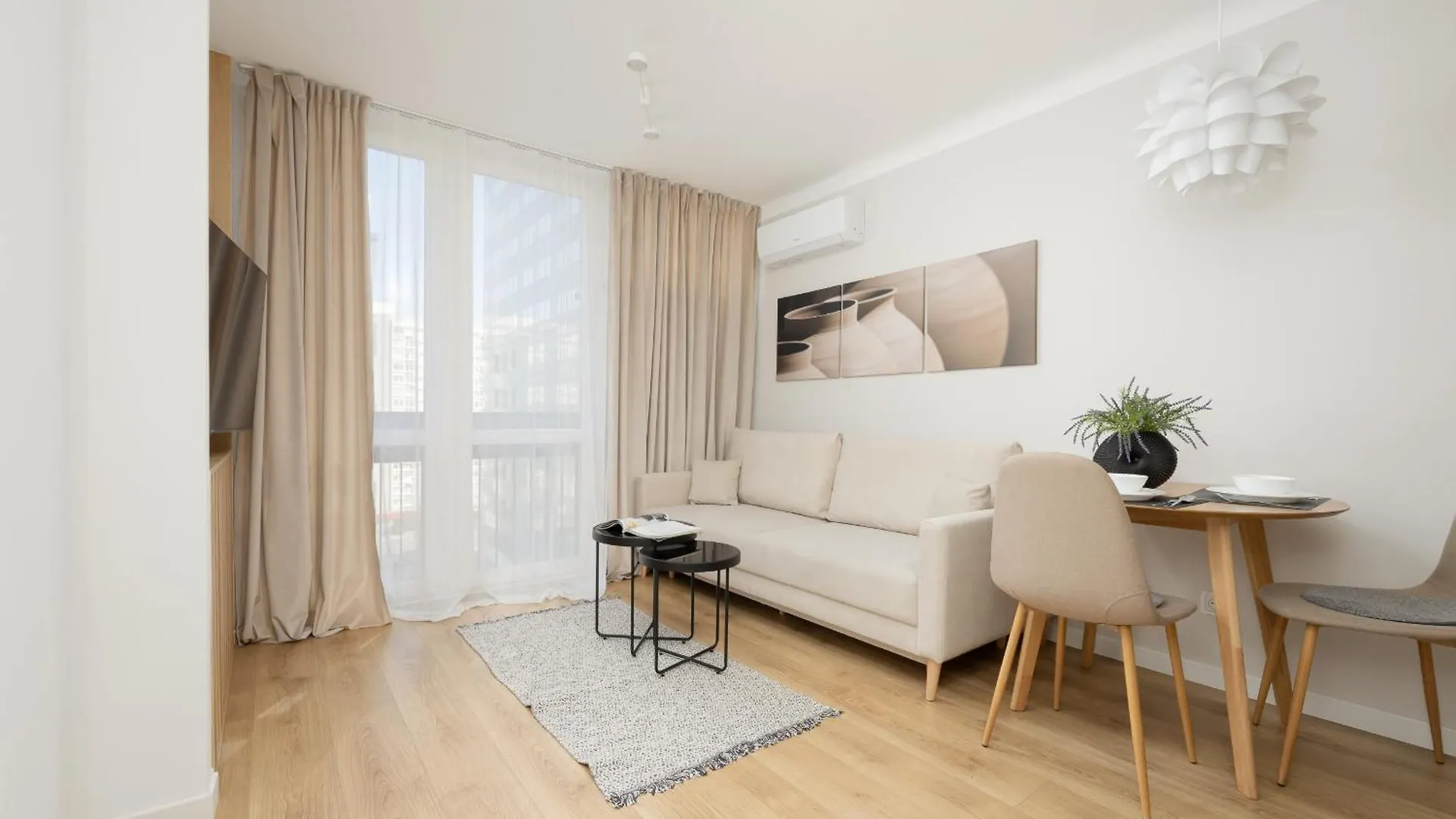 Pereca Stylish Apartment Warsaw & Air Conditioning By Rent Like Home
